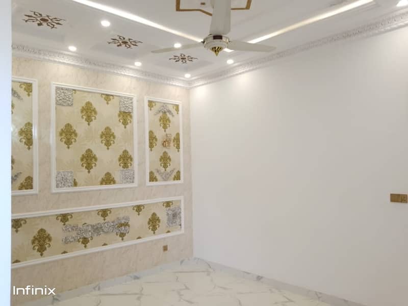 10 Marla Upper Portion In Formanites Housing Scheme Is Available For rent 6