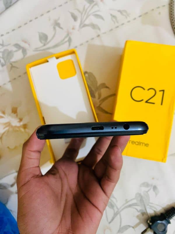 Realme C21 4-64Gb,Full Box, Condition Excellent,No Open or Repaired 4