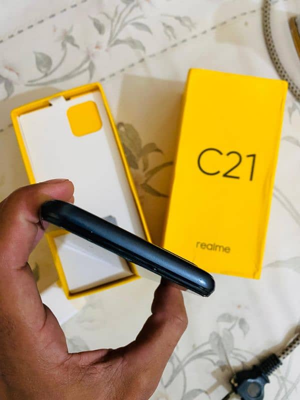 Realme C21 4-64Gb,Full Box, Condition Excellent,No Open or Repaired 5