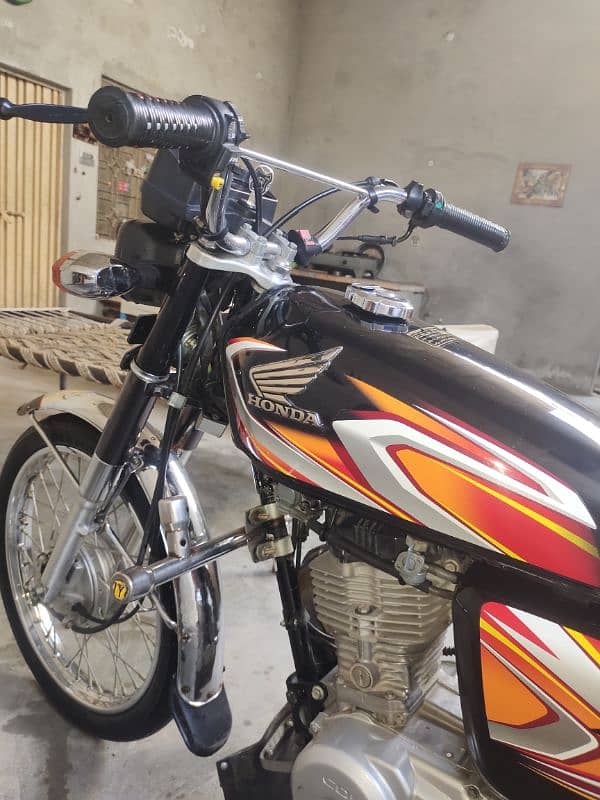 Honda 125 genuine condition 10/10 1