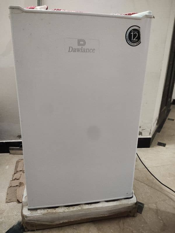 Dawlance Mini fridge 0