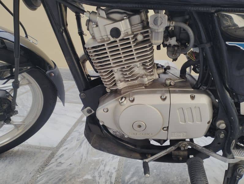 Suzuki GS se 150 out class condition 5