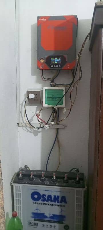 fronus 1.5 inverter in good condition. Available in running in Peshawar 2