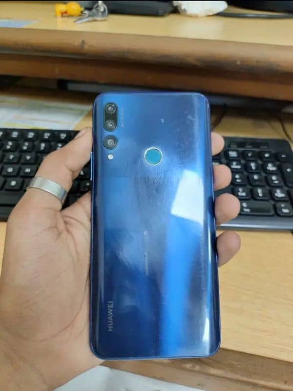 Huawei y9 prime 2019 4/128 popup 0