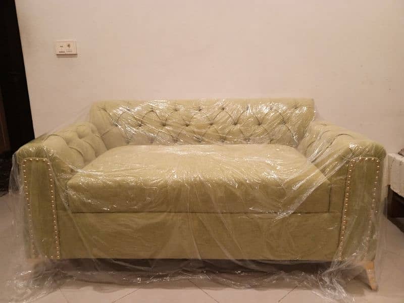 Lime Green Sofa Set. 3