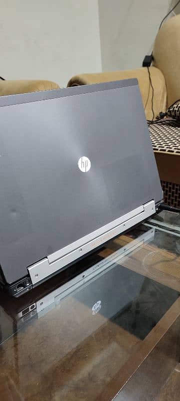 Laptop HP core i7. 2