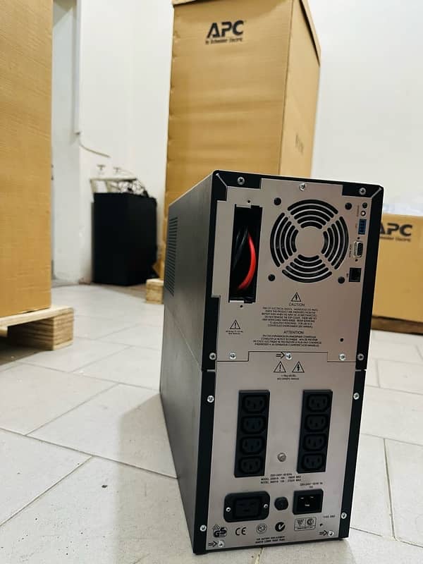 Apc ups 1500Va 2