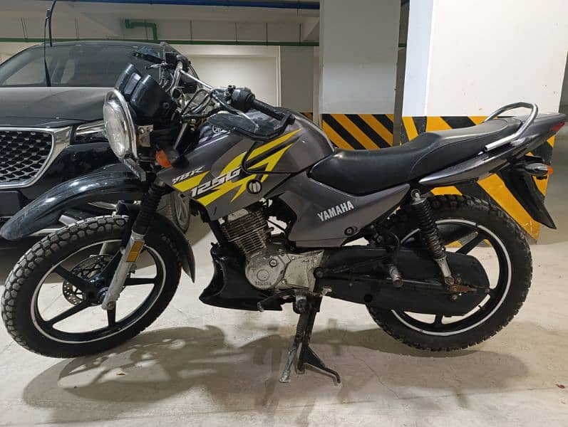 YBR 125G 18/19 model 0