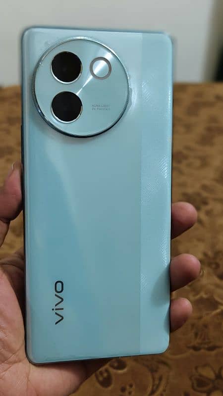 vivo v30e with full box 0