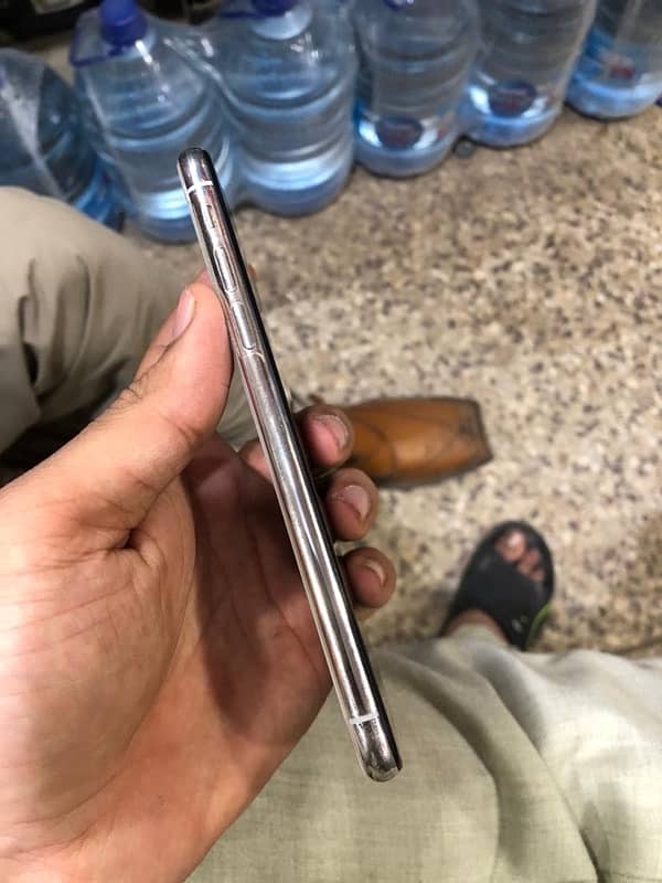 Iphone x 64 gb pta approved excahnge possible 4