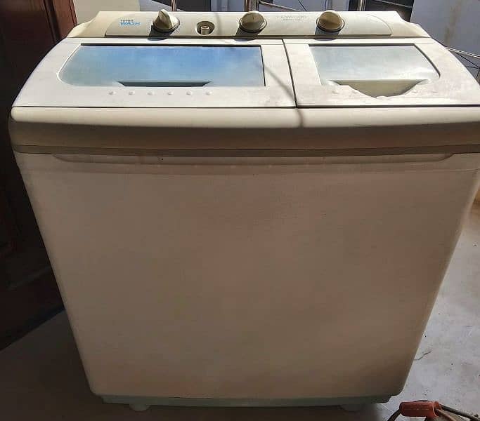 Washing machine with dryer 0