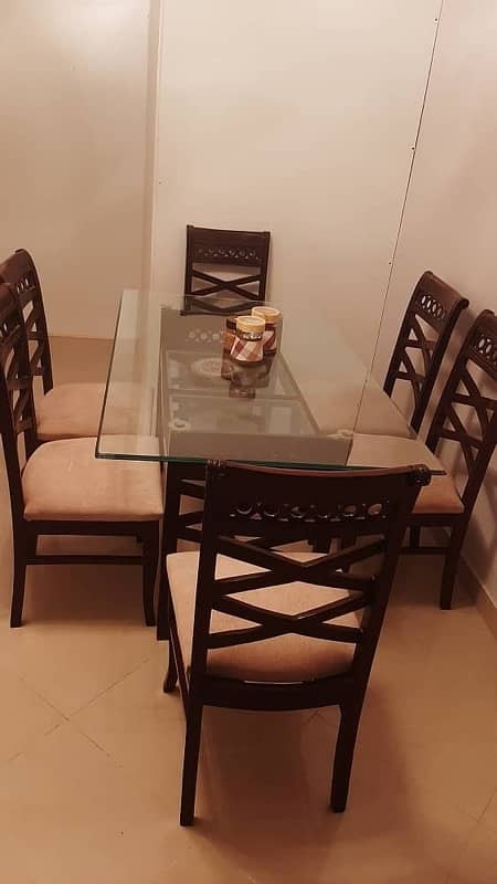 DINING TABLE 1