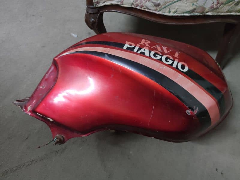 ravi piaggio tank n parts 3