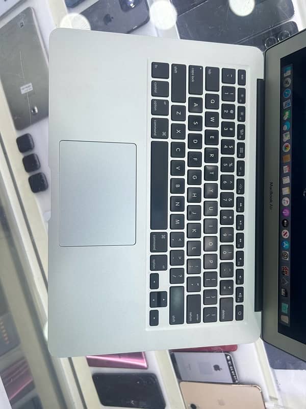 MacBook Air 2017 4