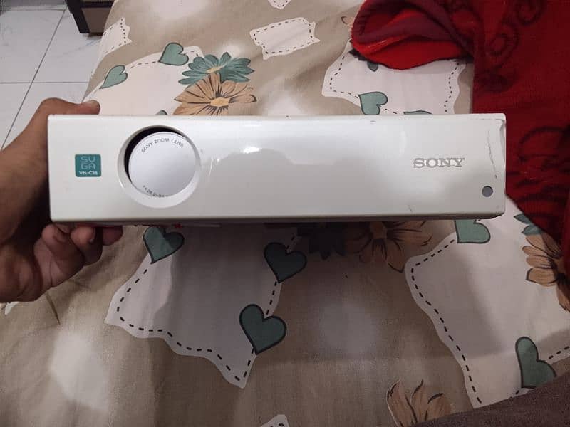 Sony VPL-CS5 0