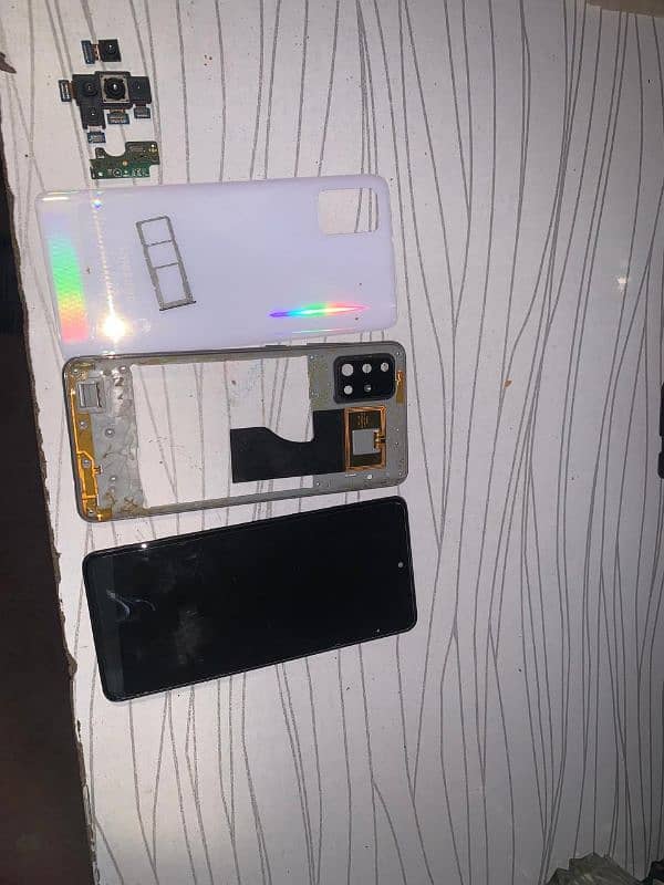 samsung a51 Lcd ok no dot and no shaad battery camera farnt and back 3