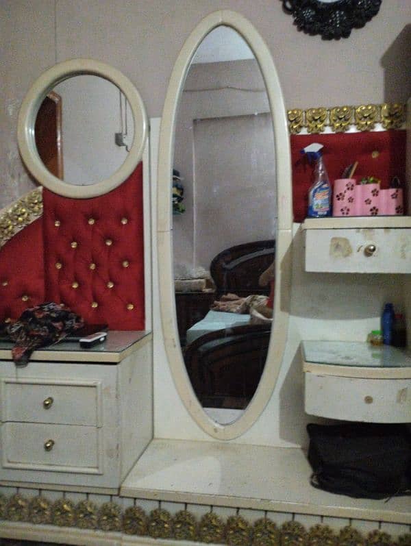 dressing table 2