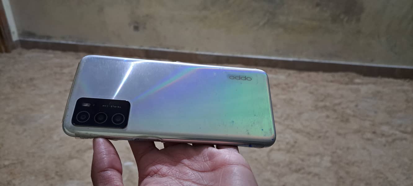 OPPO A16 1