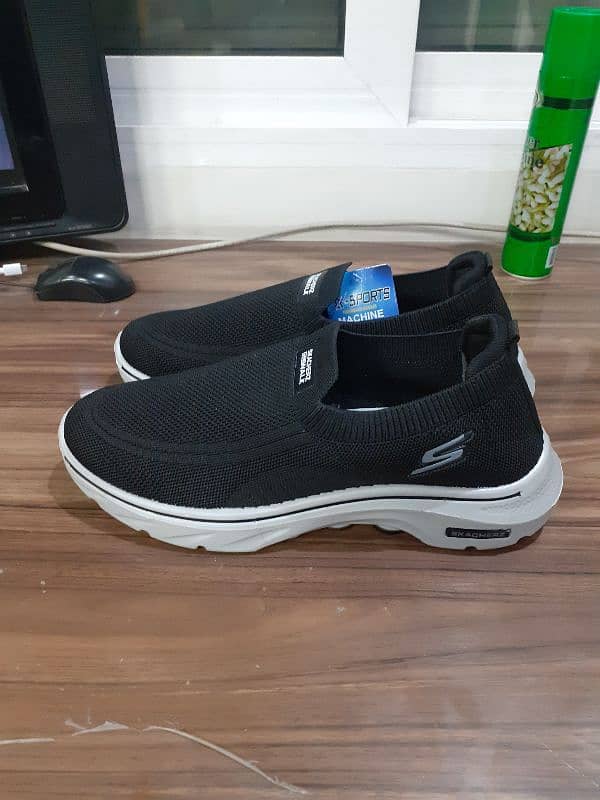 Best Quality Black sneakers siz 44 3