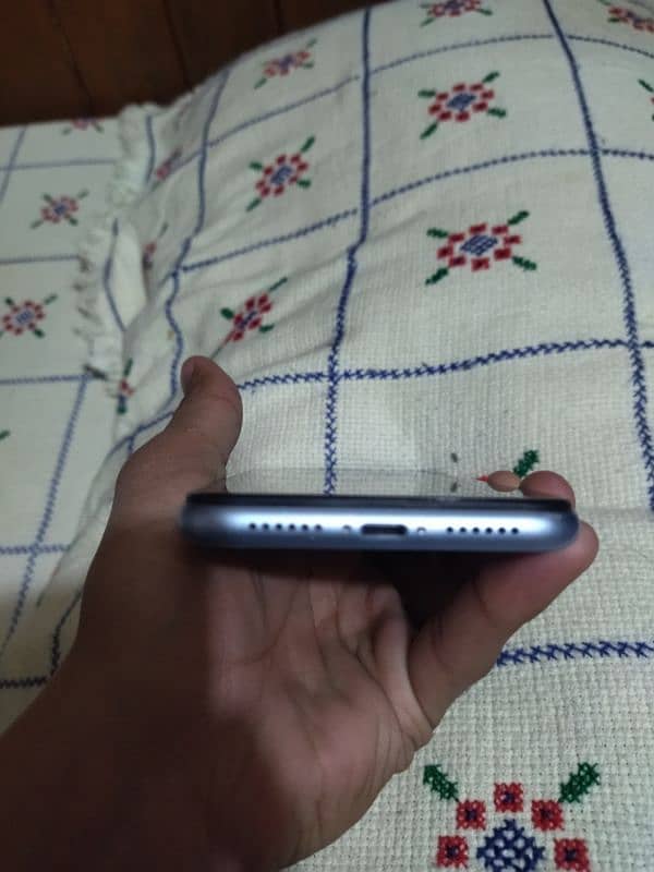 iPhone XR 64gb non pta jv 10/9 condition 3