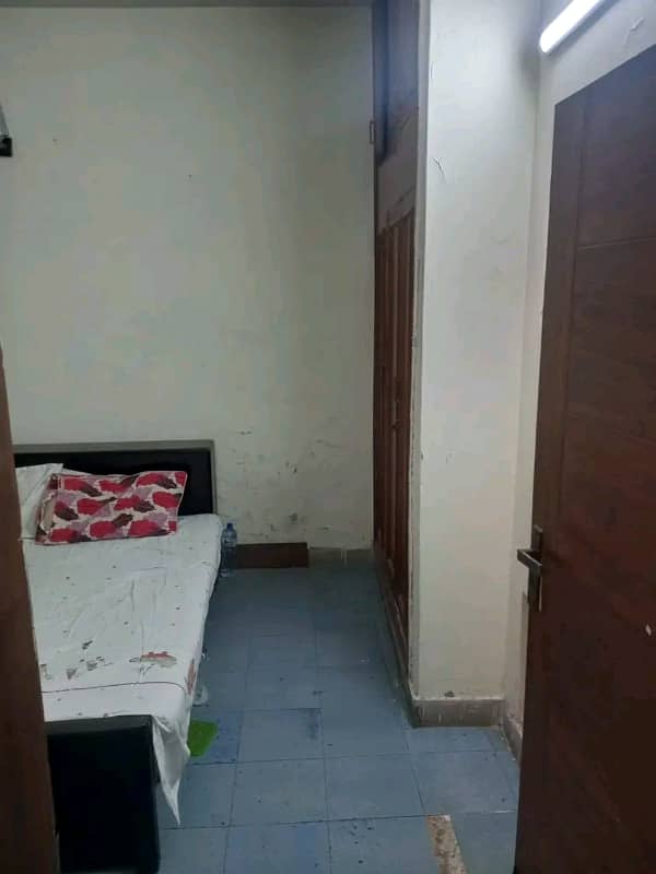 Furnish room in G-10/1 for male near to Nova 2