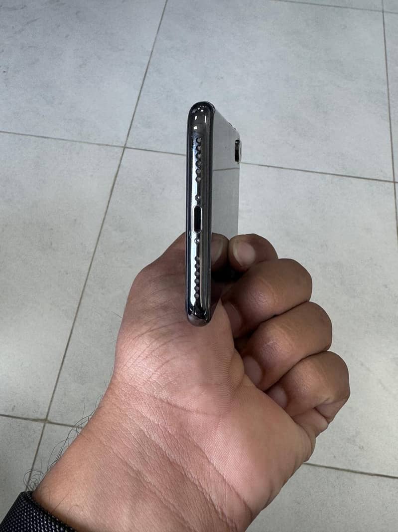 Apple iPhone X pta approved 4