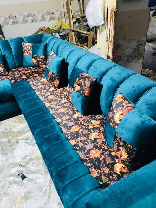 7 seater  L shape luxury sofa set.  +. cushions 10500 per seat 1