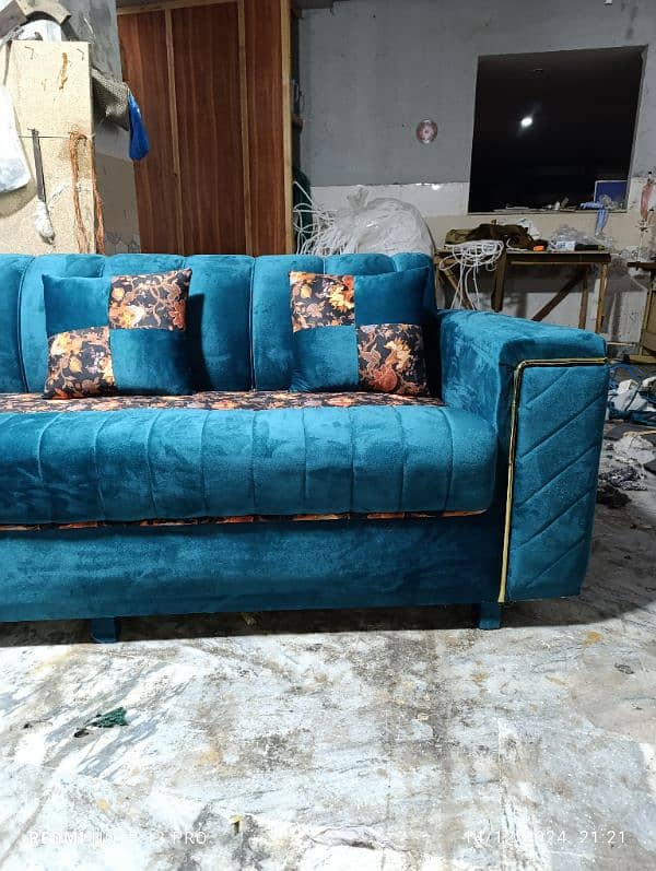 7 seater  L shape luxury sofa set.  +. cushions 10500 per seat 16