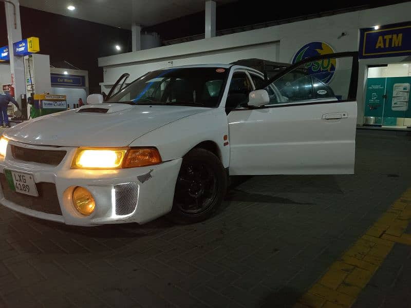 Mitsubishi Lancer 1998 2