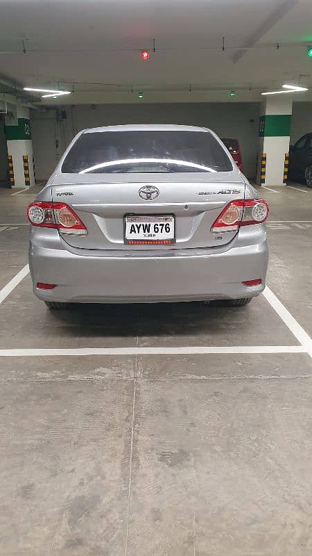 Toyota Corolla Altis 2013 6