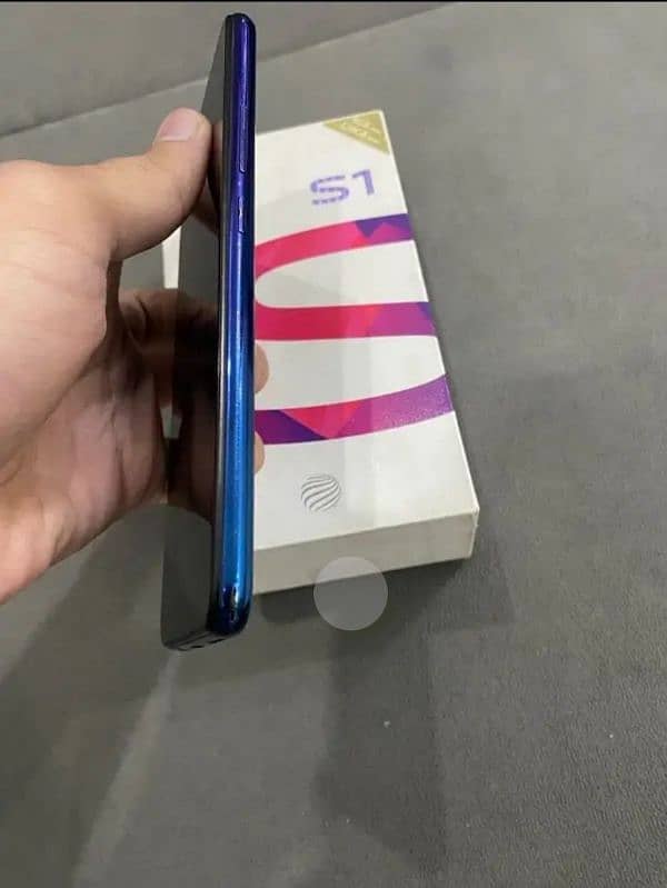 Vivo S1 6/128 Gb  Genion Not kit 3