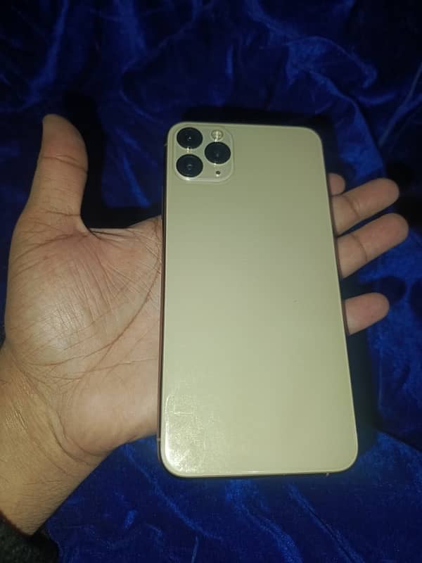 iphone 11pro max PTA Approved 4