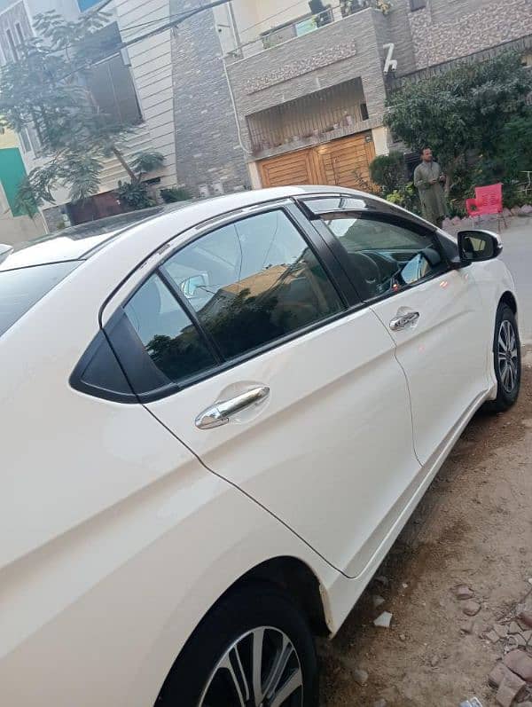 Honda City Aspire 2021 3