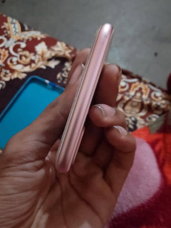 iphone 7plus condition 10/9 128 gb non pta 3