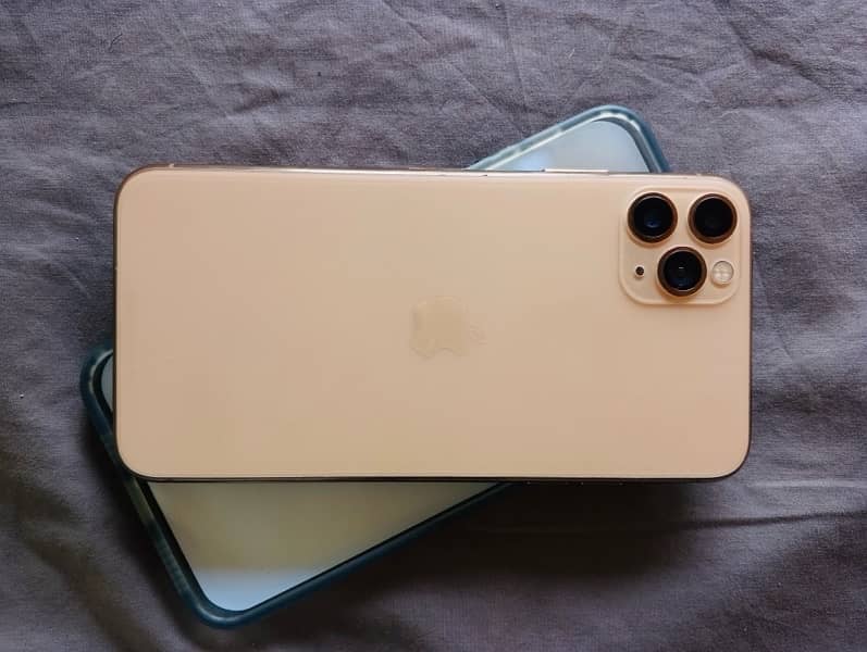 I Phone 11 Pro Max 256 GB (JV) Gold 1