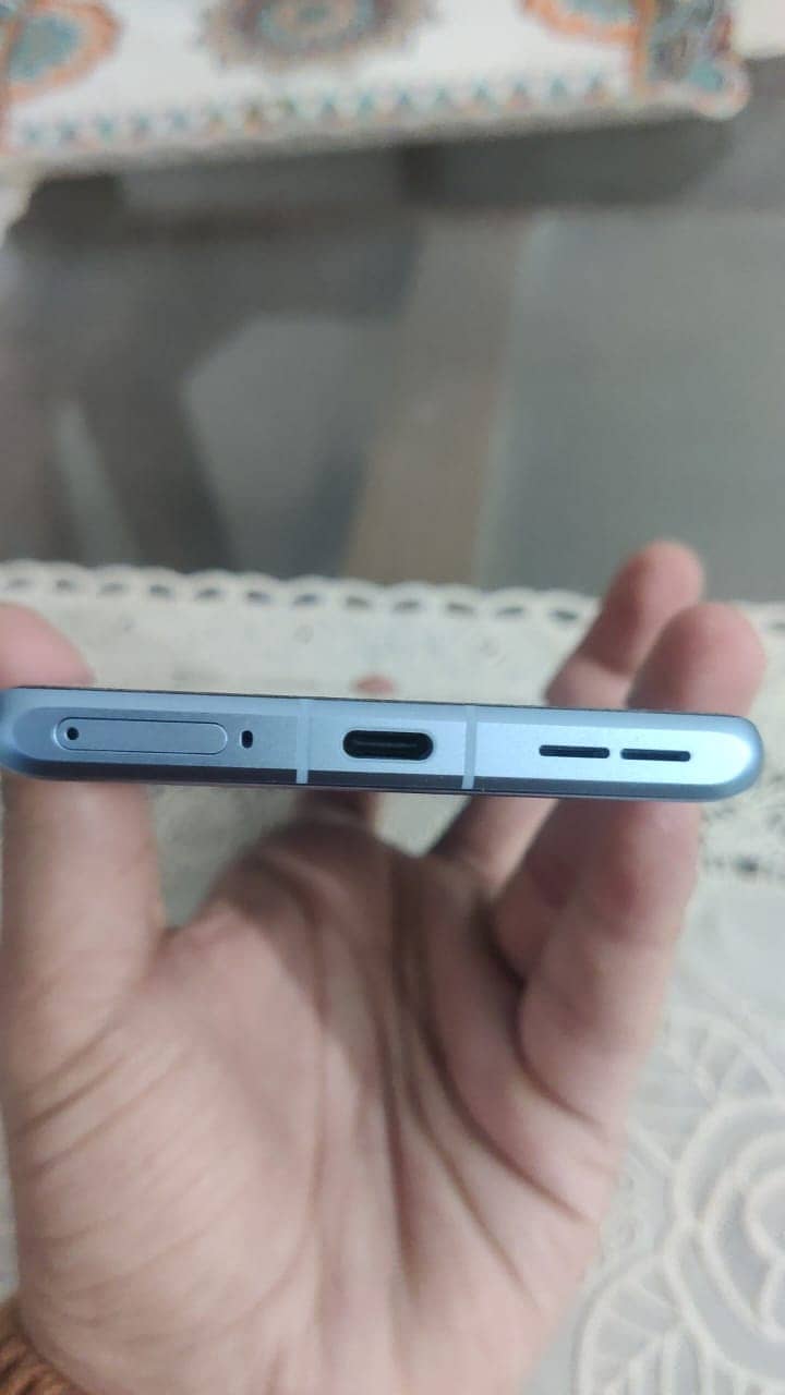 ** OPEN BOX ** One Plus 12R Non PTA 3