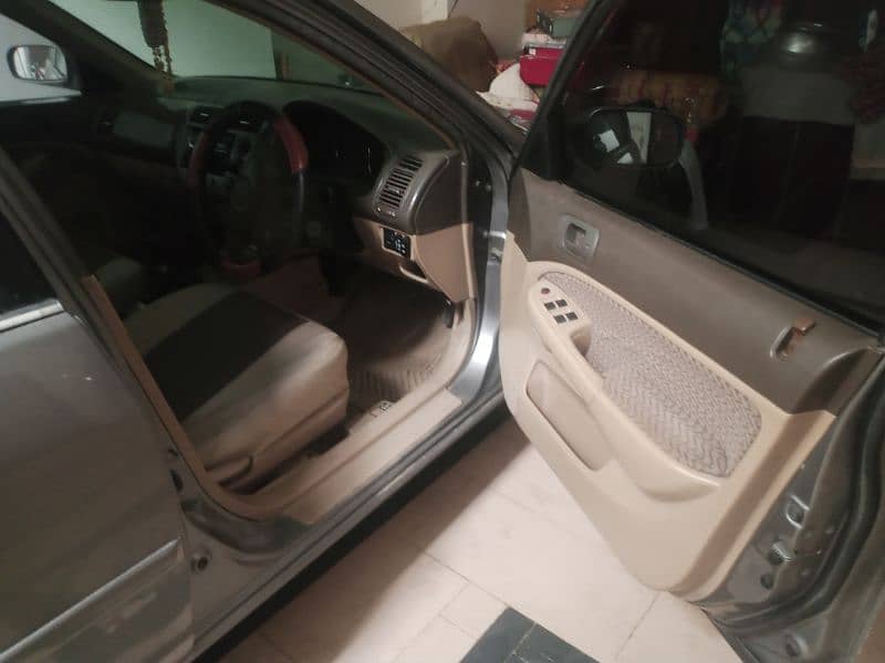 Honda Civic EXi 2004 3