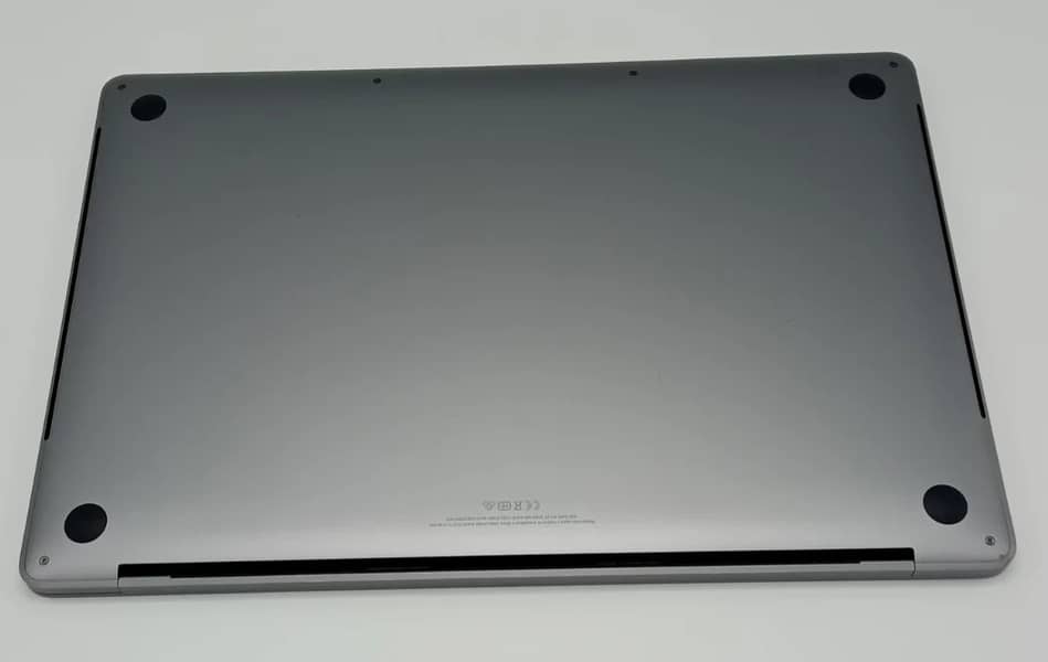 MacBook Pro (16-inch, 2019) 4