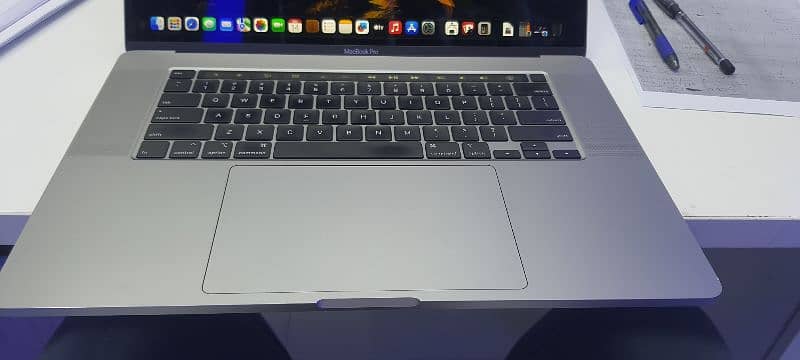 MacBook pro 4