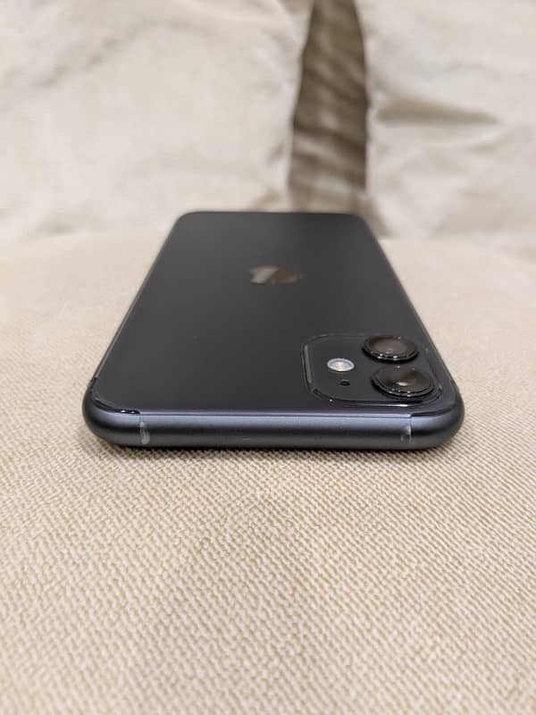 Apple iPhone 11 64GB Black 10/10 Like New Condition Under Warranty. 6