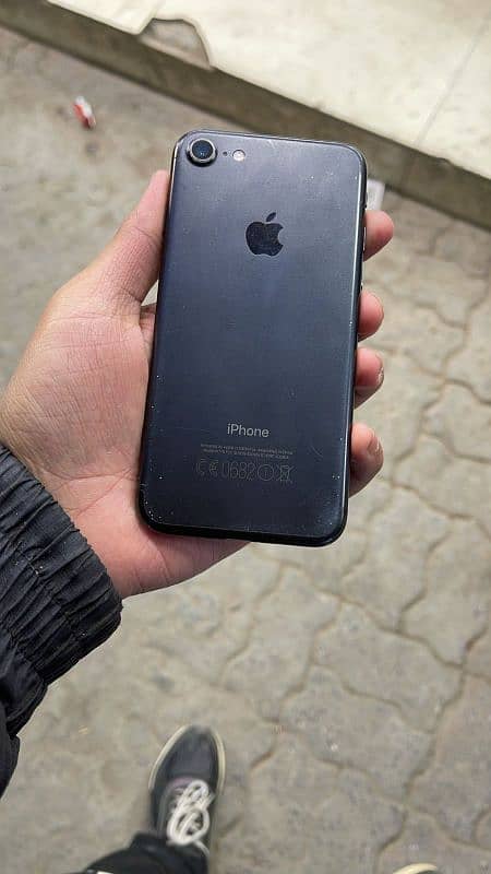 IPHONE 7 PTA APPROVED 32gb 0