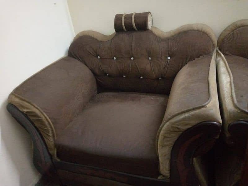 6 SEATER SOFA 0