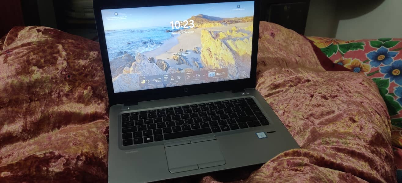 HP elite book 840 G4 0