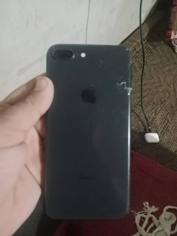 iphone 8palus 1