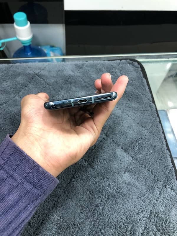 One Plus 9 Pro only 73999 12/256 Dual sim 3