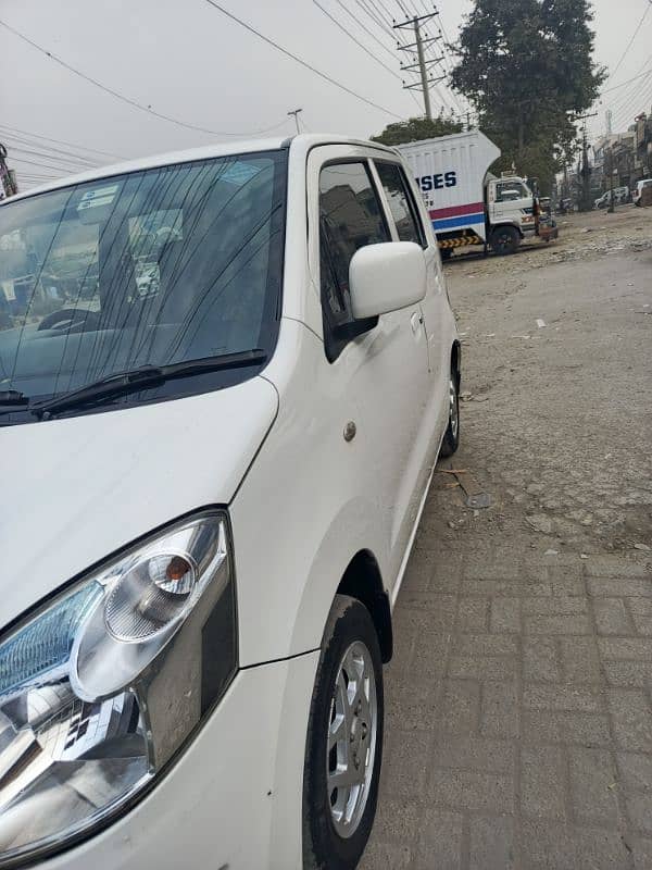 Suzuki Wagon R 2018 1