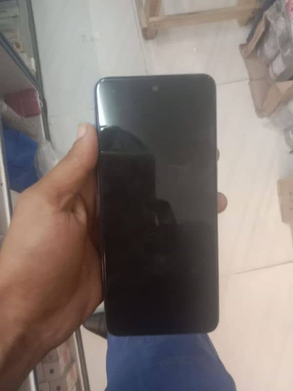 tecno camon 18t 4+2ex3 128 ram 2