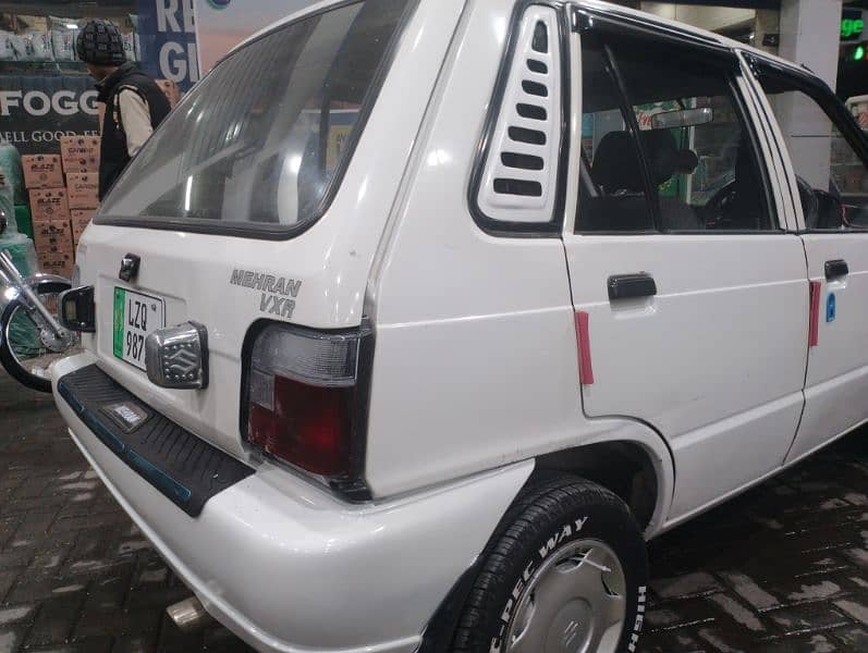 Suzuki Mehran VXR 2005/2006. dha. 1 secter A,street 2. chock Islamabad 0