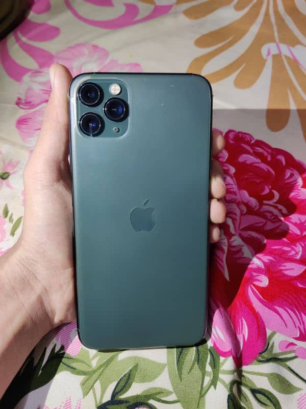 iphone 11 pro max factory unlock non pta 10/10 condition 0