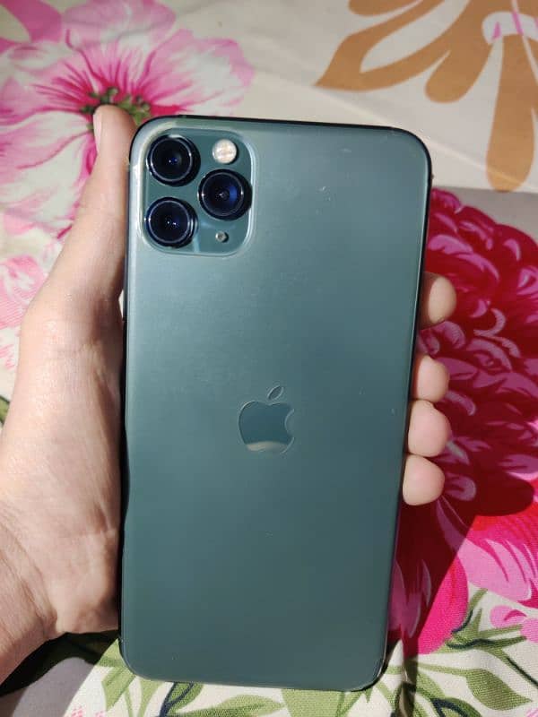 iphone 11 pro max factory unlock non pta 10/10 condition 1